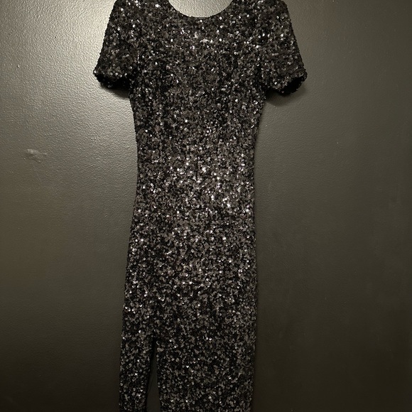 Dress the population sequin black dress. Medium - Picture 10 of 11